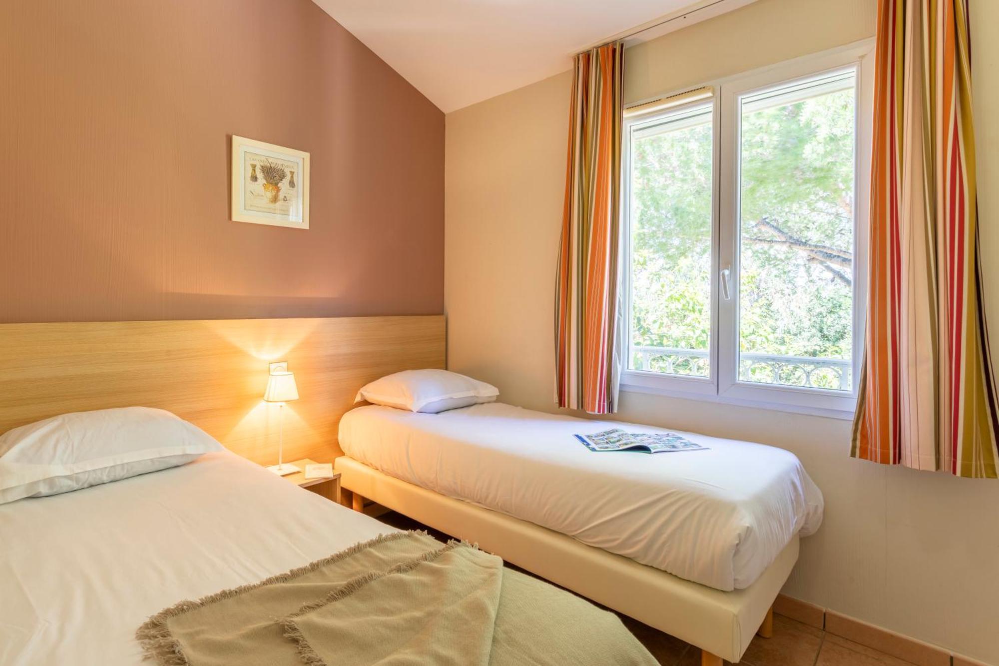 Pierre & Le Hameau De La Pinede Aparthotel Hyères