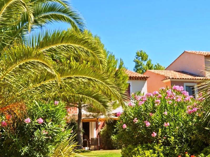 Pierre & Le Hameau De La Pinede 3* Hyères