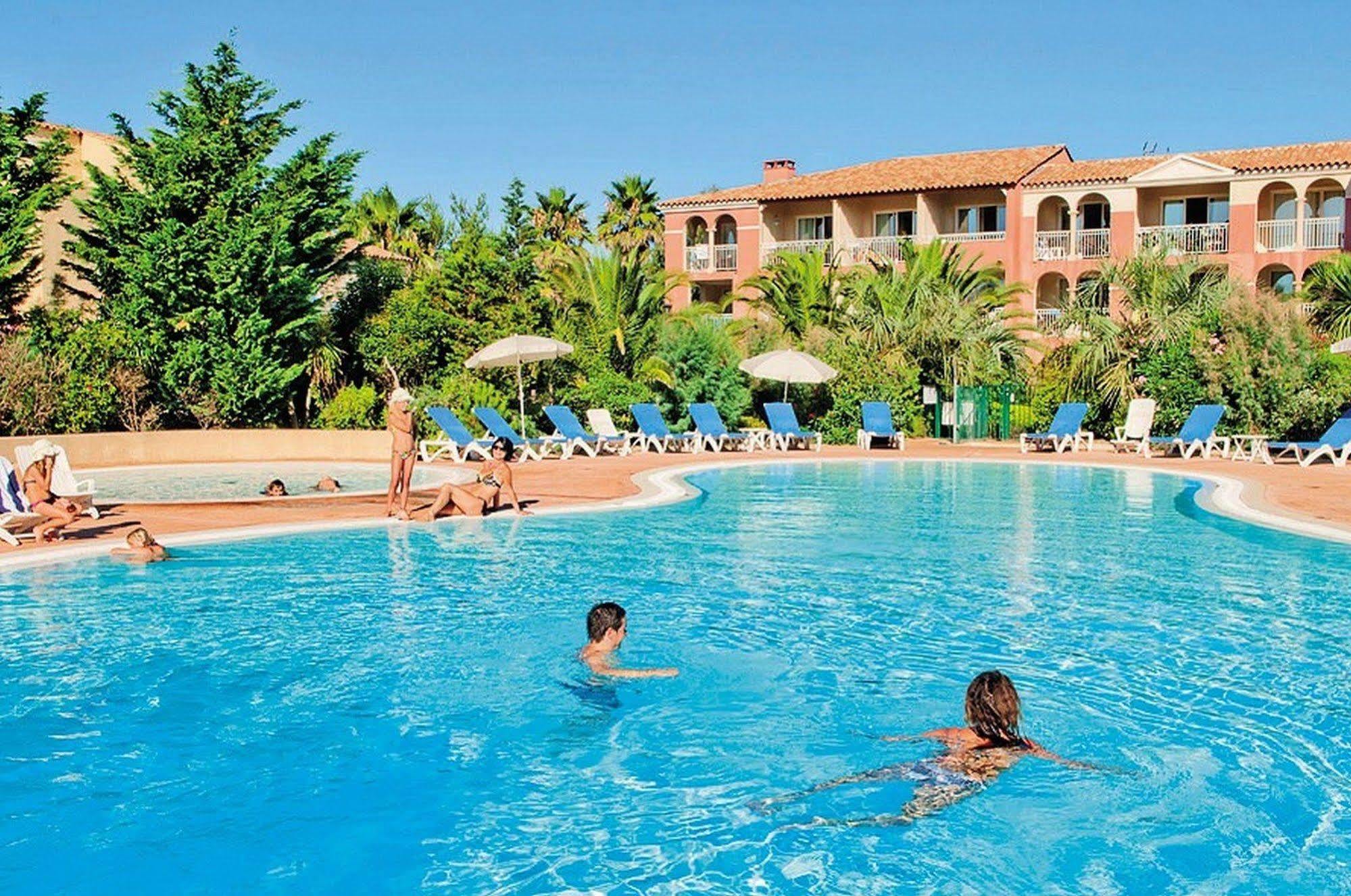 Aparthotel Pierre & Le Hameau De La Pinede Hyères